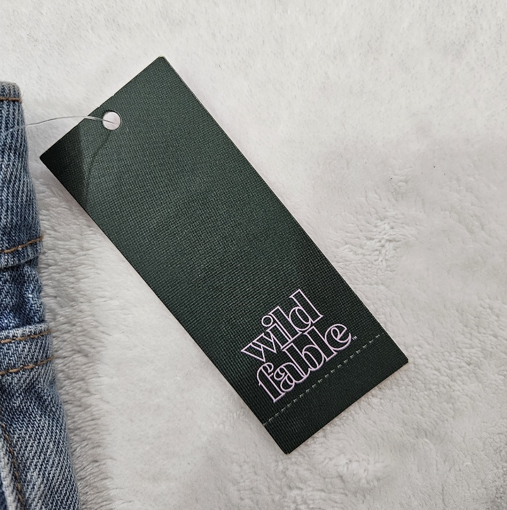 Wild Fable Mid-Rise 90s Relaxed Straight Leg Multi-Tone Jeans in Blue - Picture 8 of 9